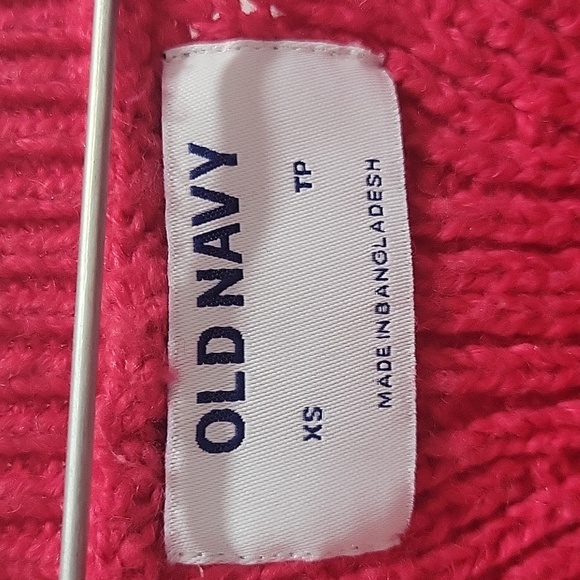 Old navy sweater - Picture 2 of 2